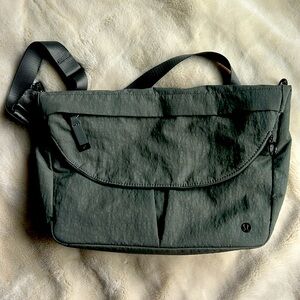 Lululemon Large All Night Festival Bag Sage